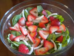 Strawberry Spinach Salad